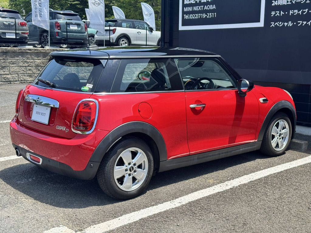 F56 COOPER D (AT)