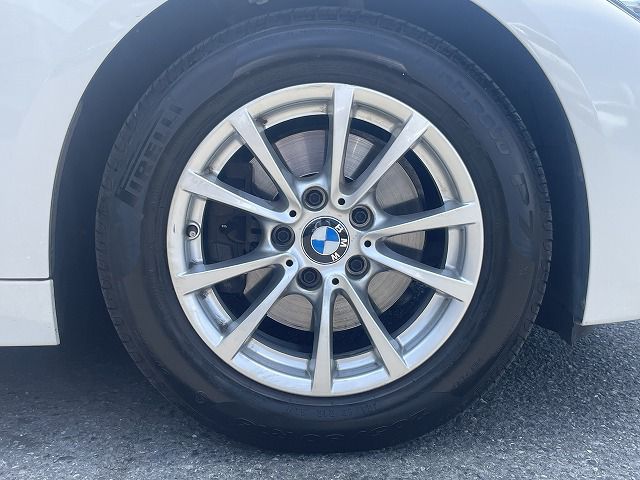 320D SEDAN RHD