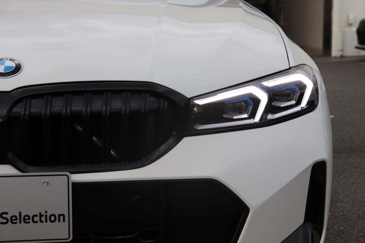 320d xDrive Berline RHD