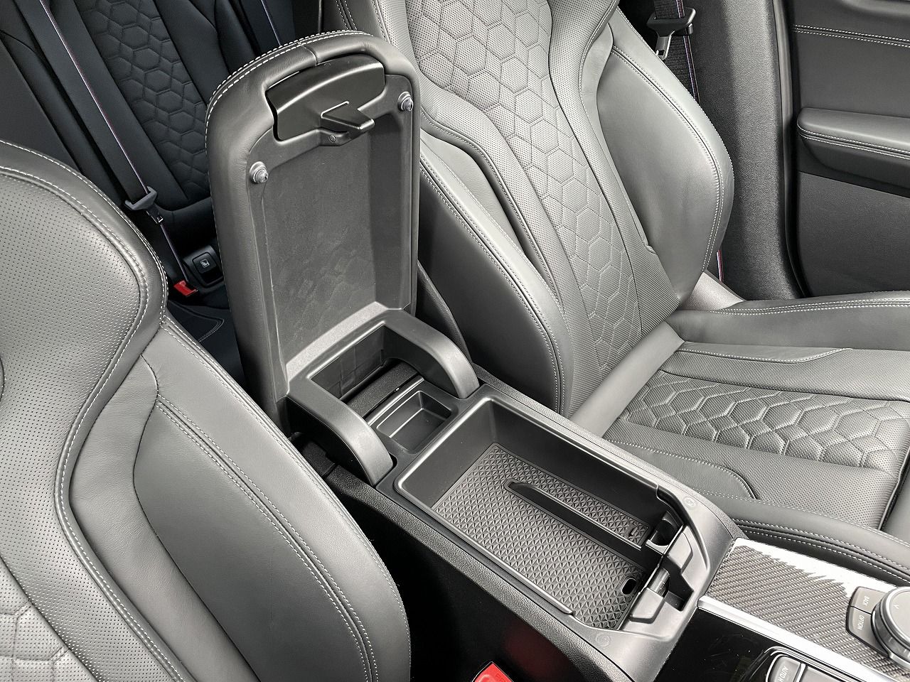 X4 M RHD
