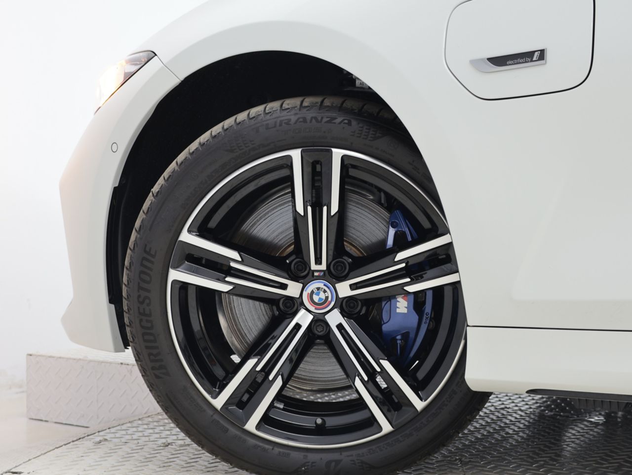 G20 330e Saloon LCI RHD MX