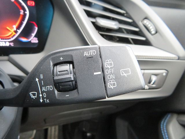 F40 118d Sports Hatch 5-door B47 2.0d