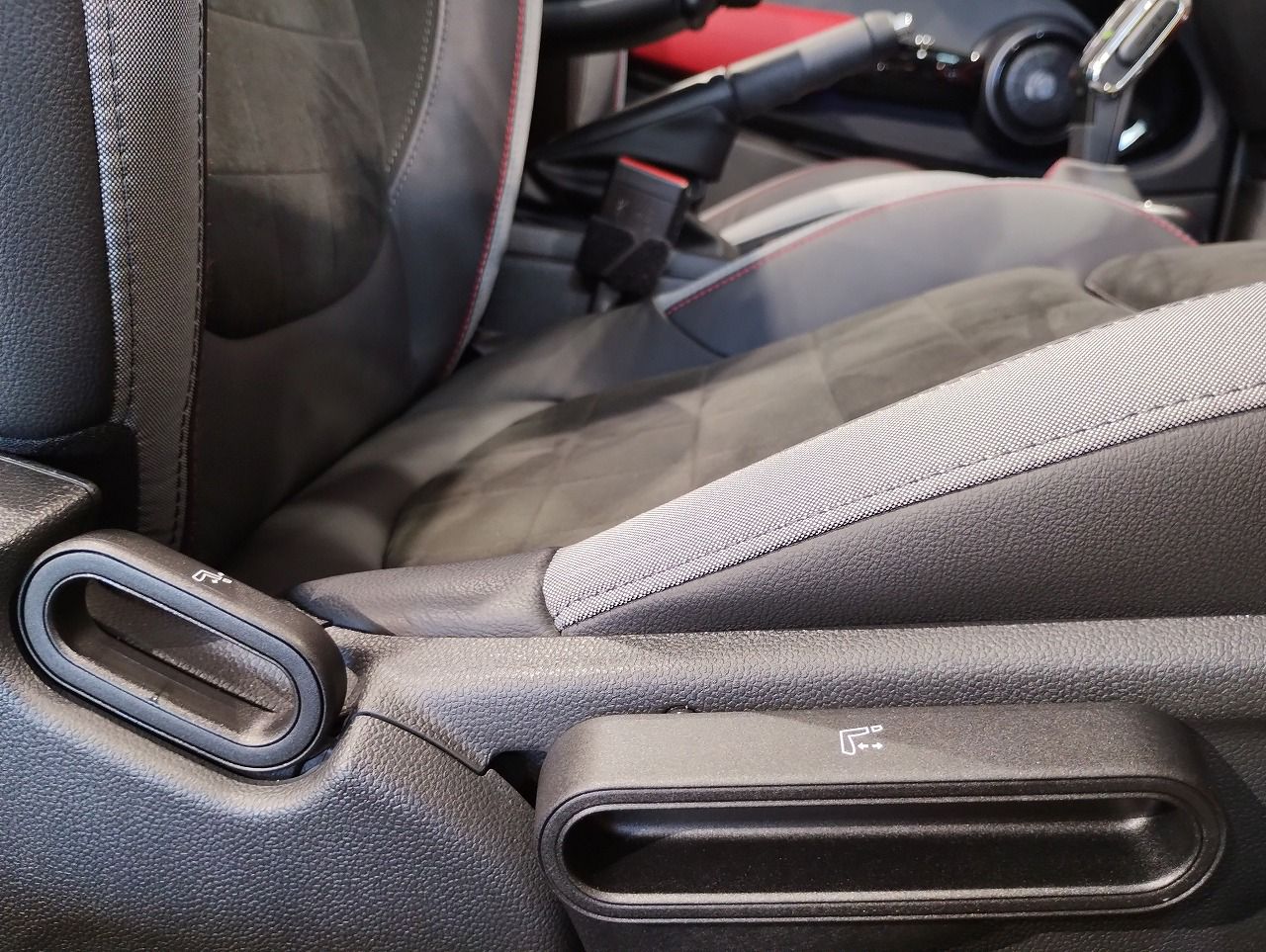 F57 MINI John Cooper Works Convertible LCI