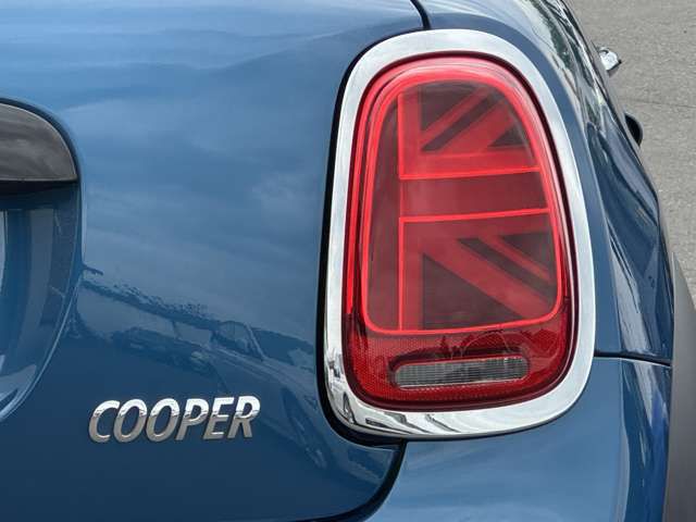 MINI Cooper F56 RHD