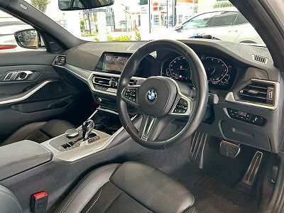 G20 330e Saloon RHD