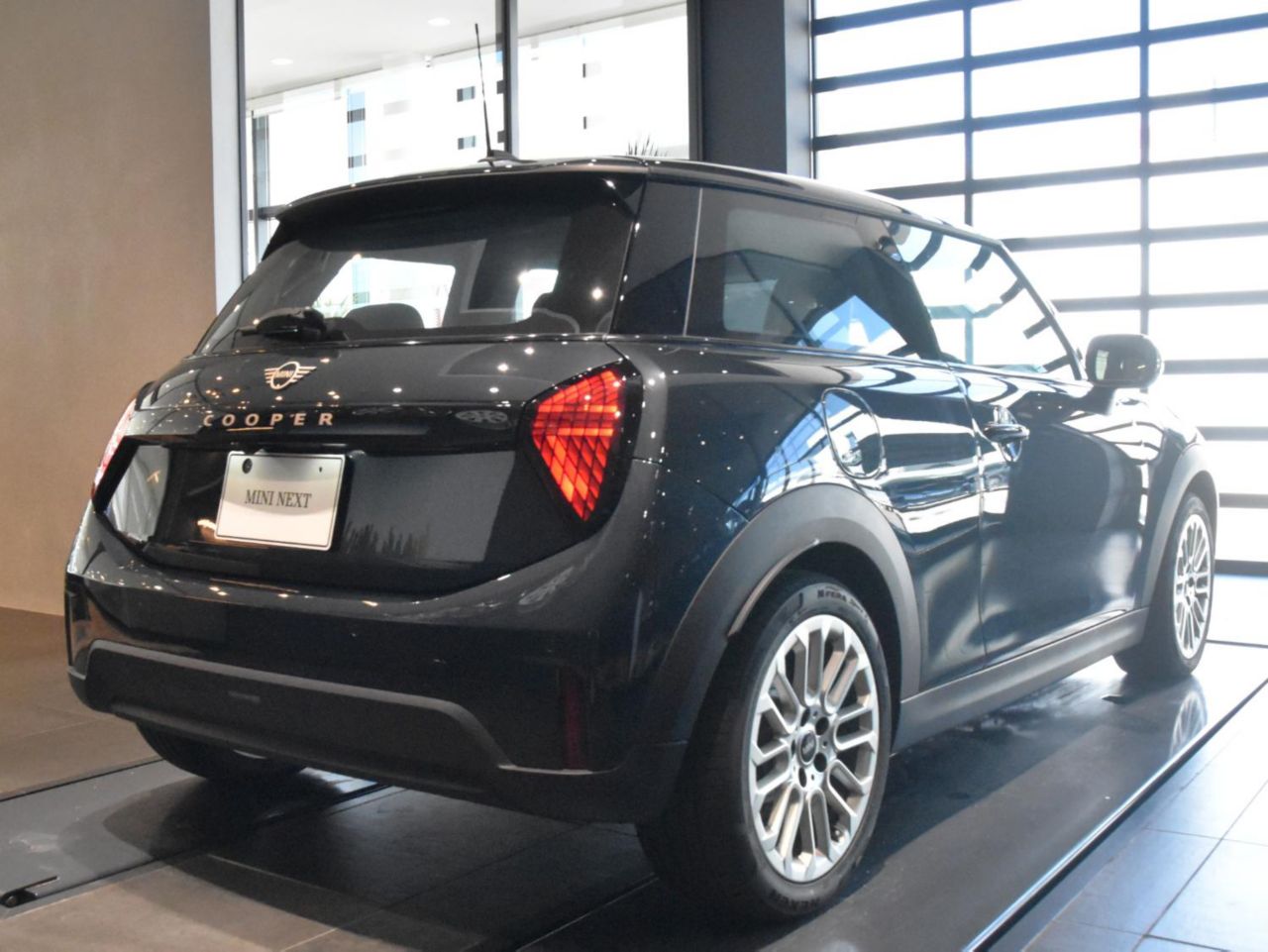 F66 MINI Cooper C 3Dr