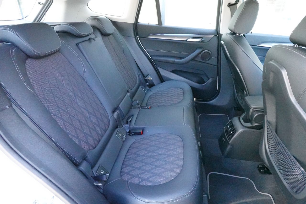 X1 sDrive18i RHD
