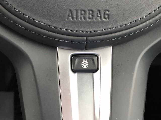 G26 i4 eDrive40 RHD