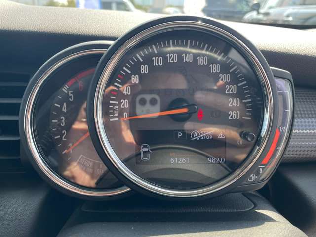 F56 COOPER D (AT)