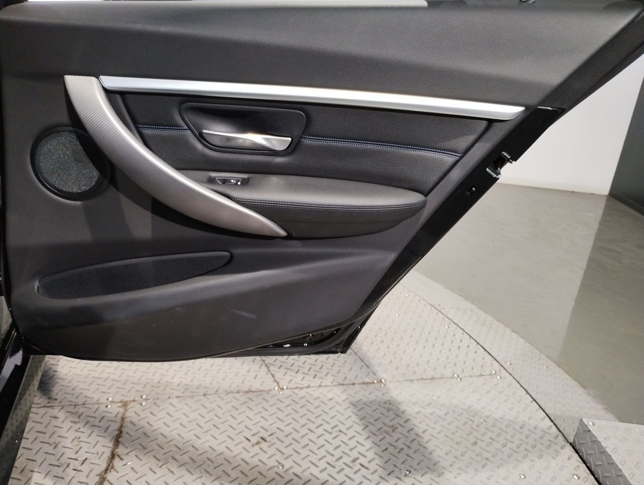 320D TOURING RHD