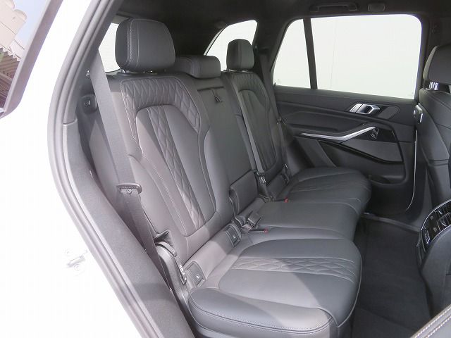 X5 xDrive40d RHD