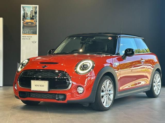 THE NEW MINI COOPER S 3 DOOR.