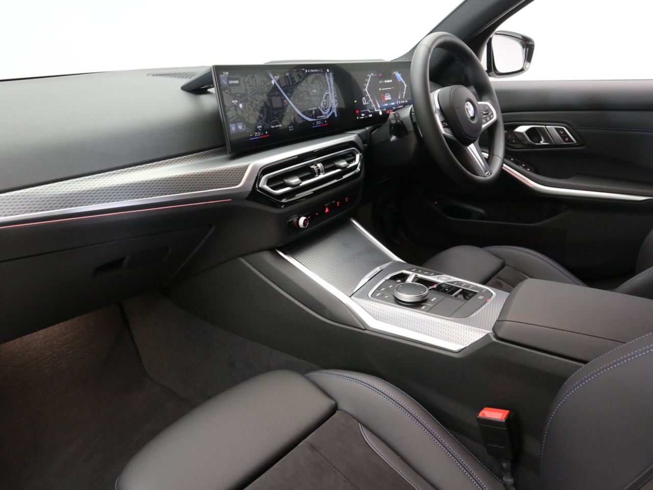 320d xDrive Berline RHD