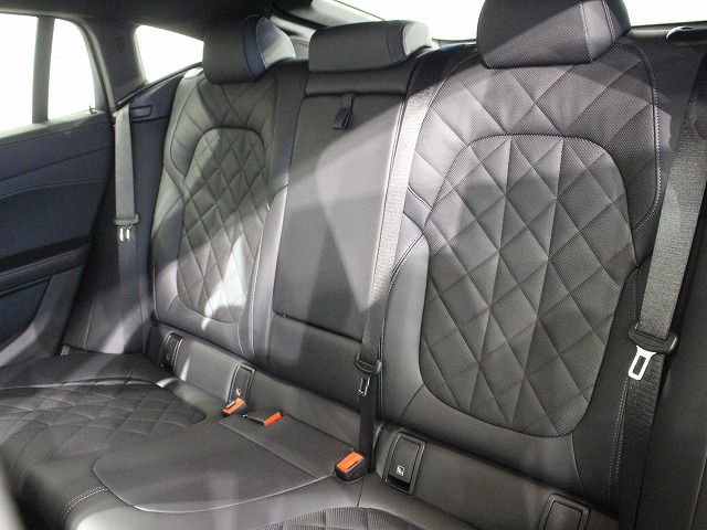 X6 xDrive30d M Sport RHD