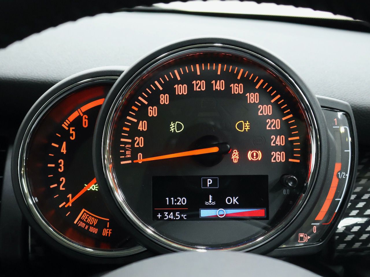 F56 COOPER S D(AT)