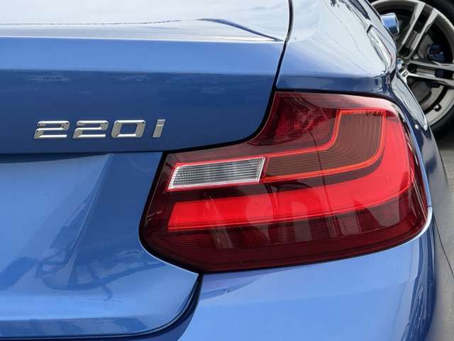 220I COUPE RHD