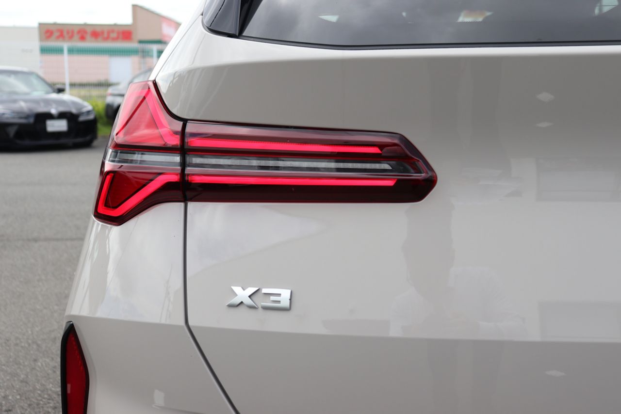 X3 M50 US