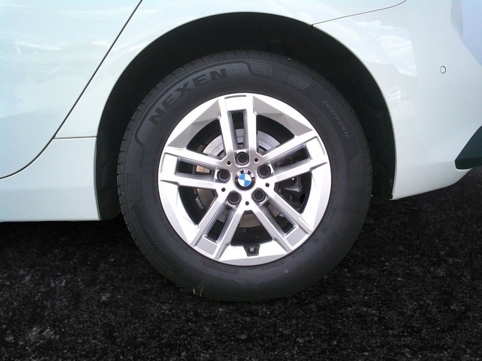 BMW 218