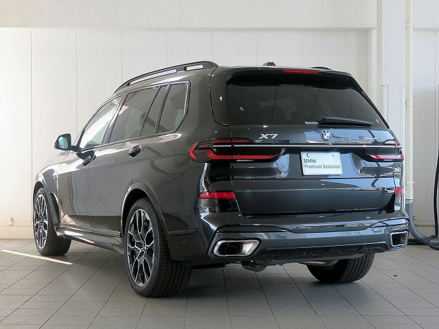 X7 xDrive40d RHD US