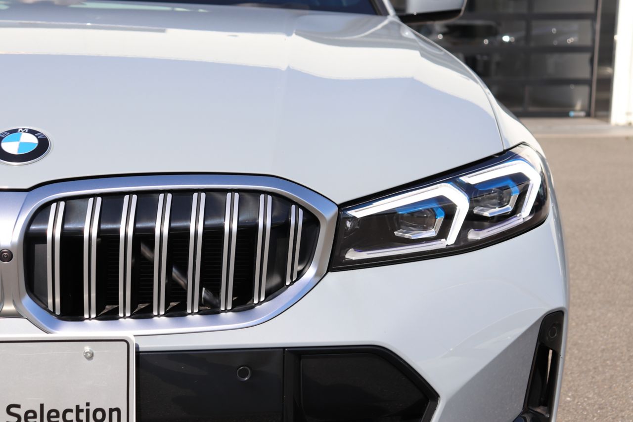 320d xDrive Berline RHD