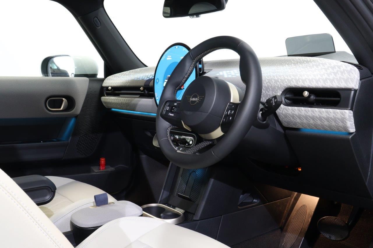 F66 MINI Cooper C 3Dr
