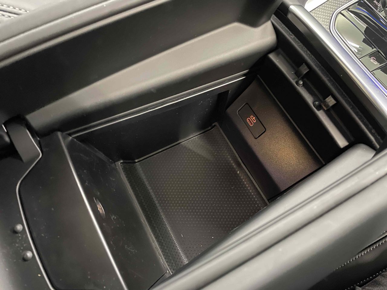 XM RHD