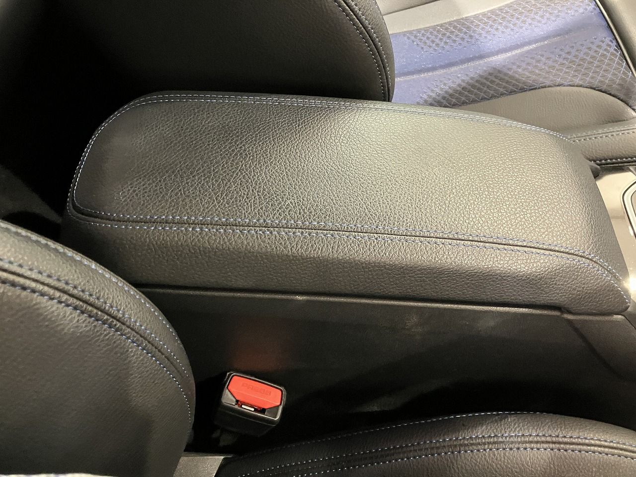 F40 118d Sports Hatch 5-door B47 2.0d