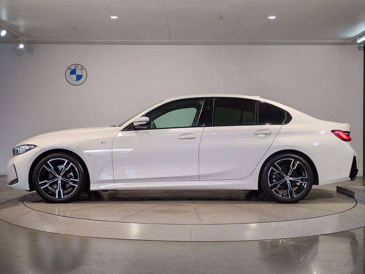 G20 320i Saloon LCI RHD MX