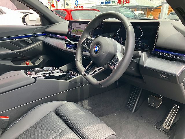 520i Sedan RHD