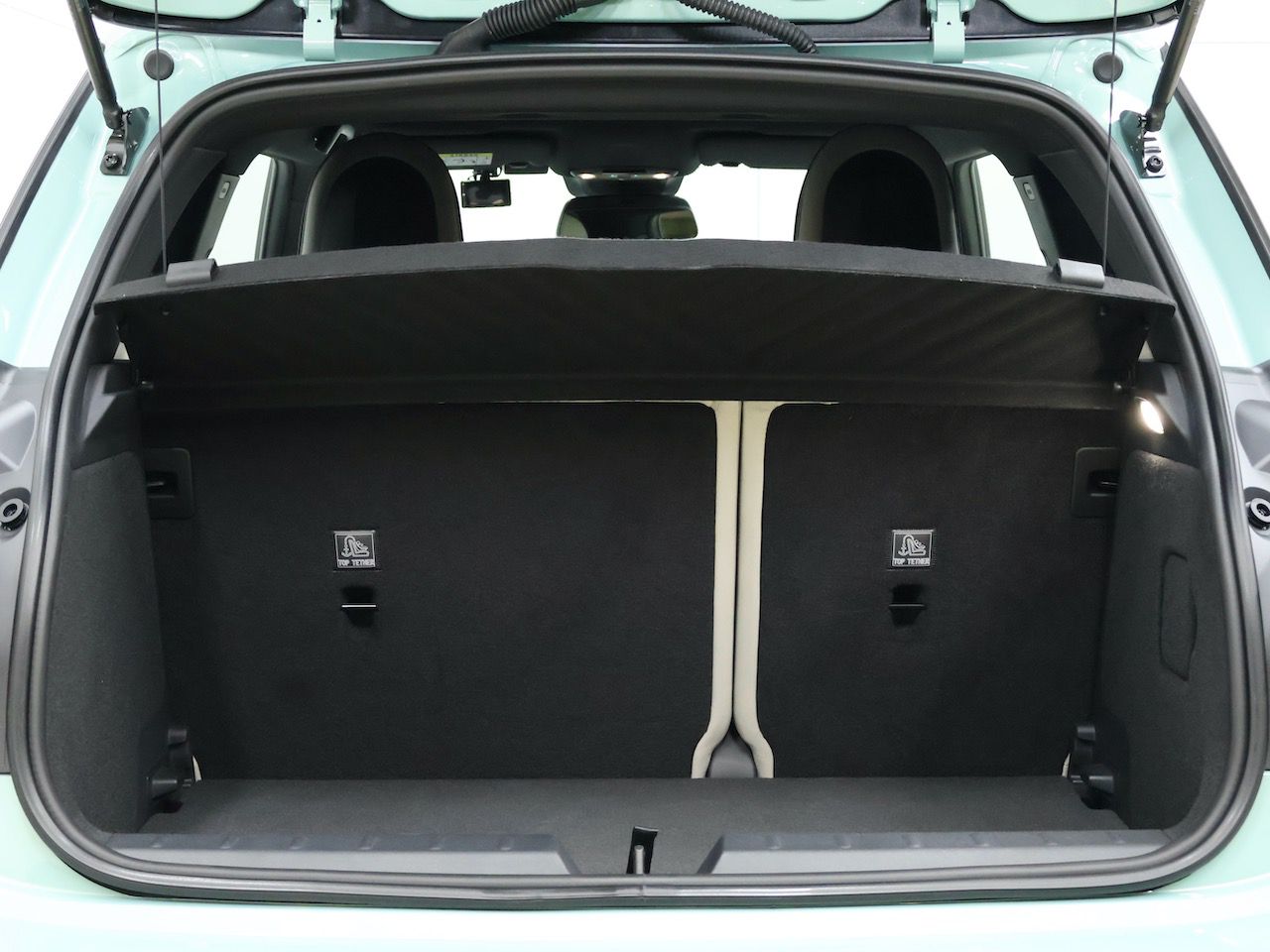 J01 MINI Cooper SE