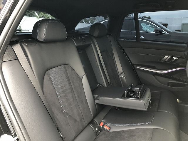 G21 320d xDrive Touring RHD