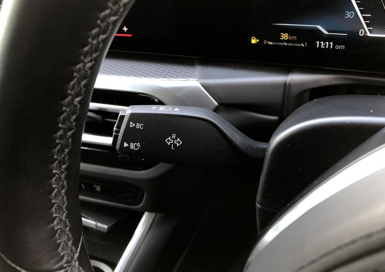 320d xDrive Berline RHD