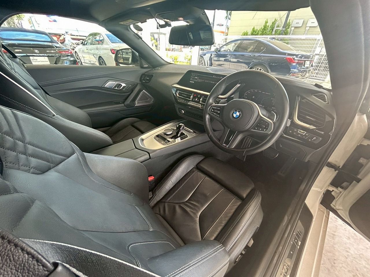 G29 Z4 M40i RHD