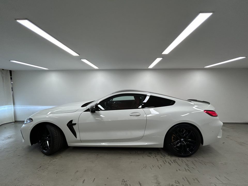 BMW M8