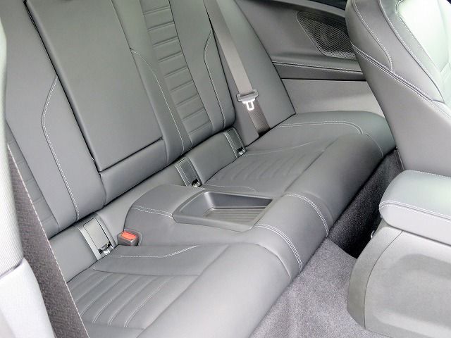 M240i xDrive Coupé RHD
