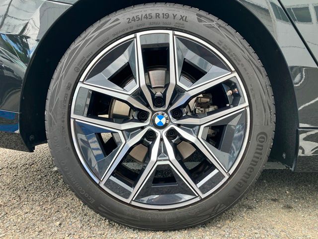 520i Sedan RHD
