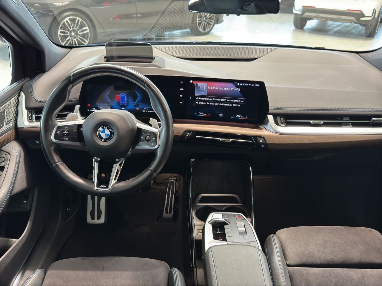 BMW 218