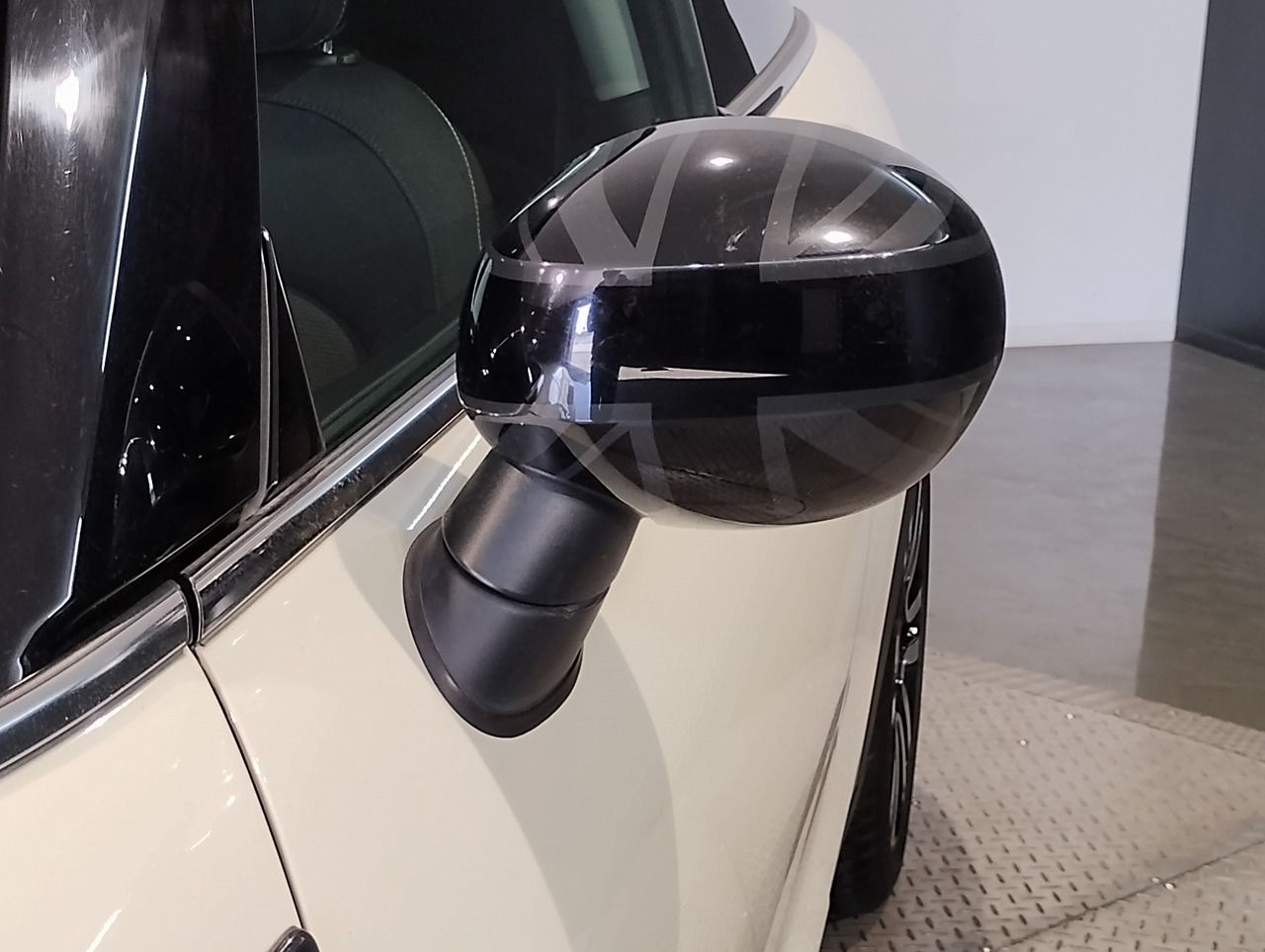 F56 MINI Cooper 3-Door Hatch LCI