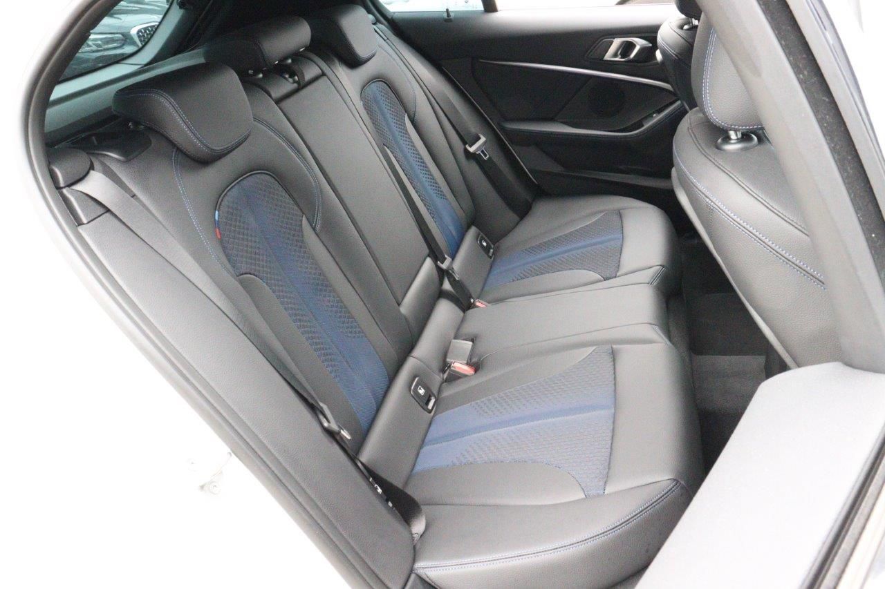 F40 118d Sports Hatch 5-door B47 2.0d
