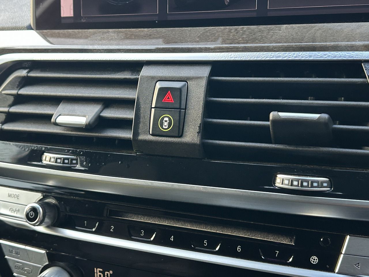 X3 20D
