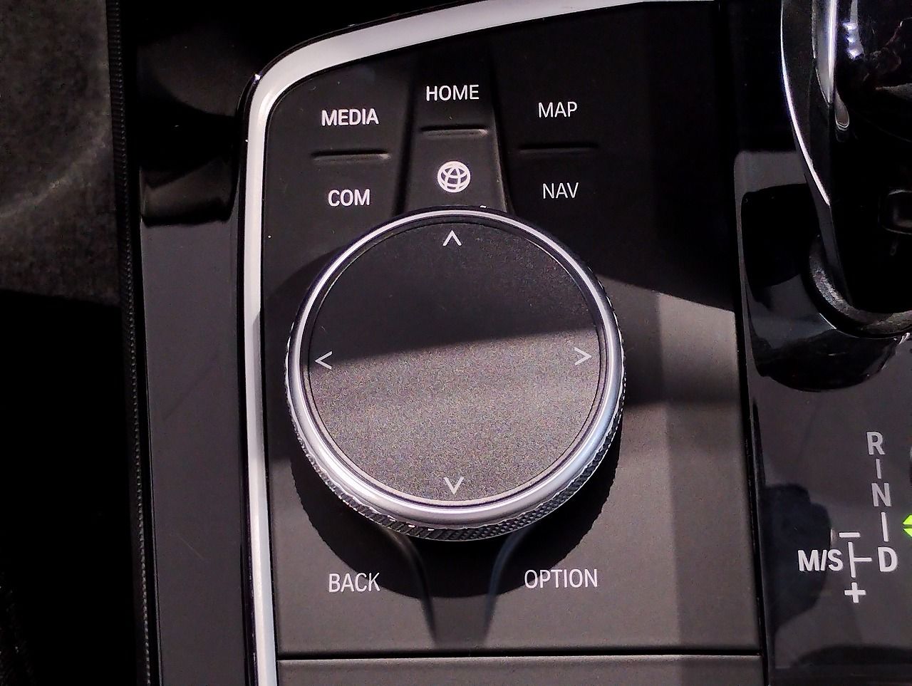 F40 118d Sports Hatch 5-door B47 2.0d