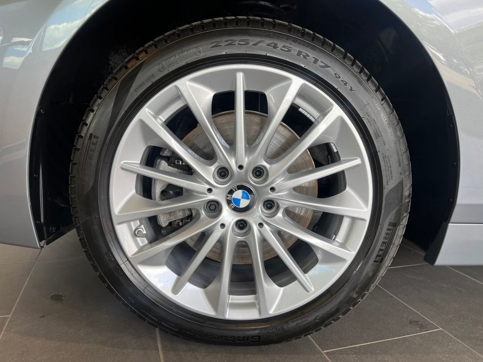 BMW 218