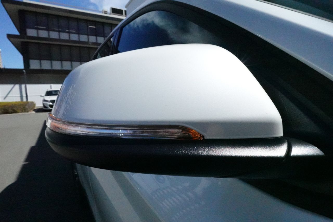 X1 sDrive18i RHD