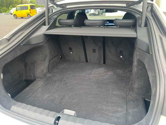 G26 i4 M50 RHD