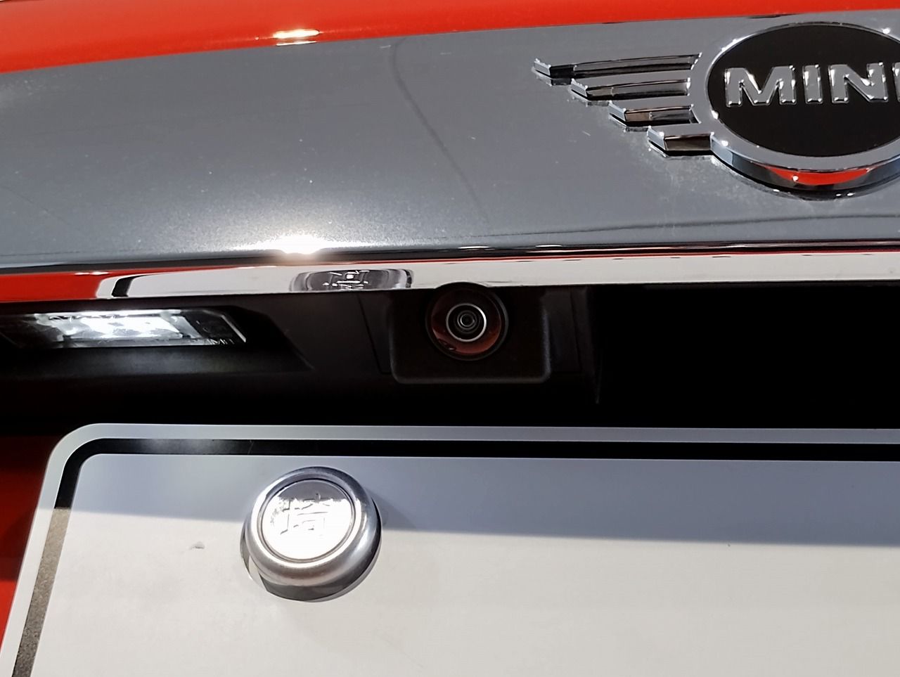 F55 COOPER D (AT)