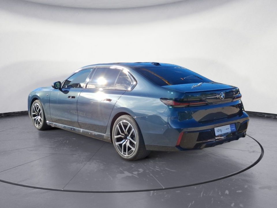 BMW 740