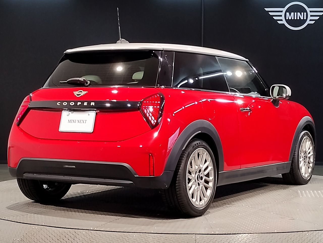 F66 MINI Cooper C 3Dr