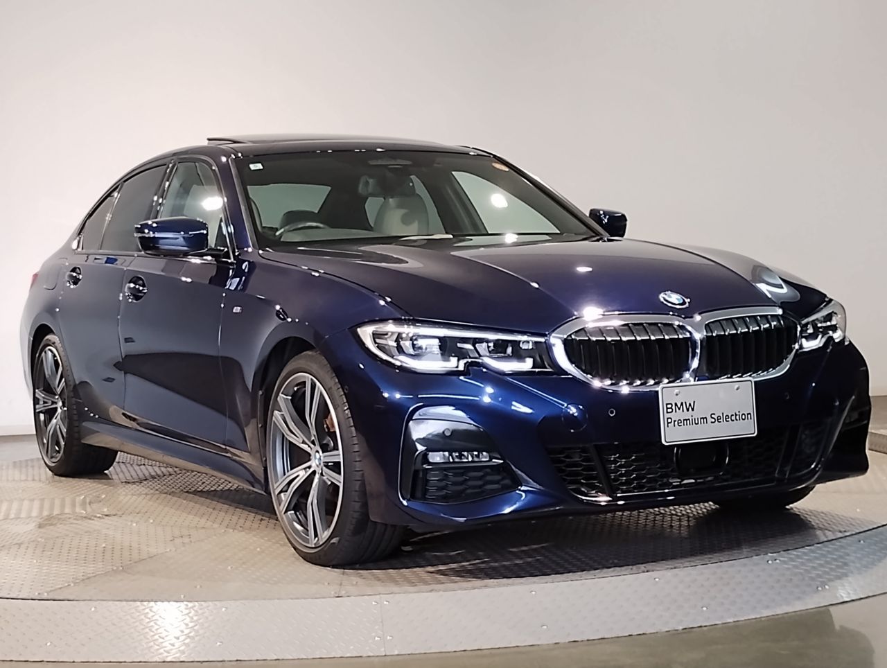 G20 320d xDrive RHD Saloon