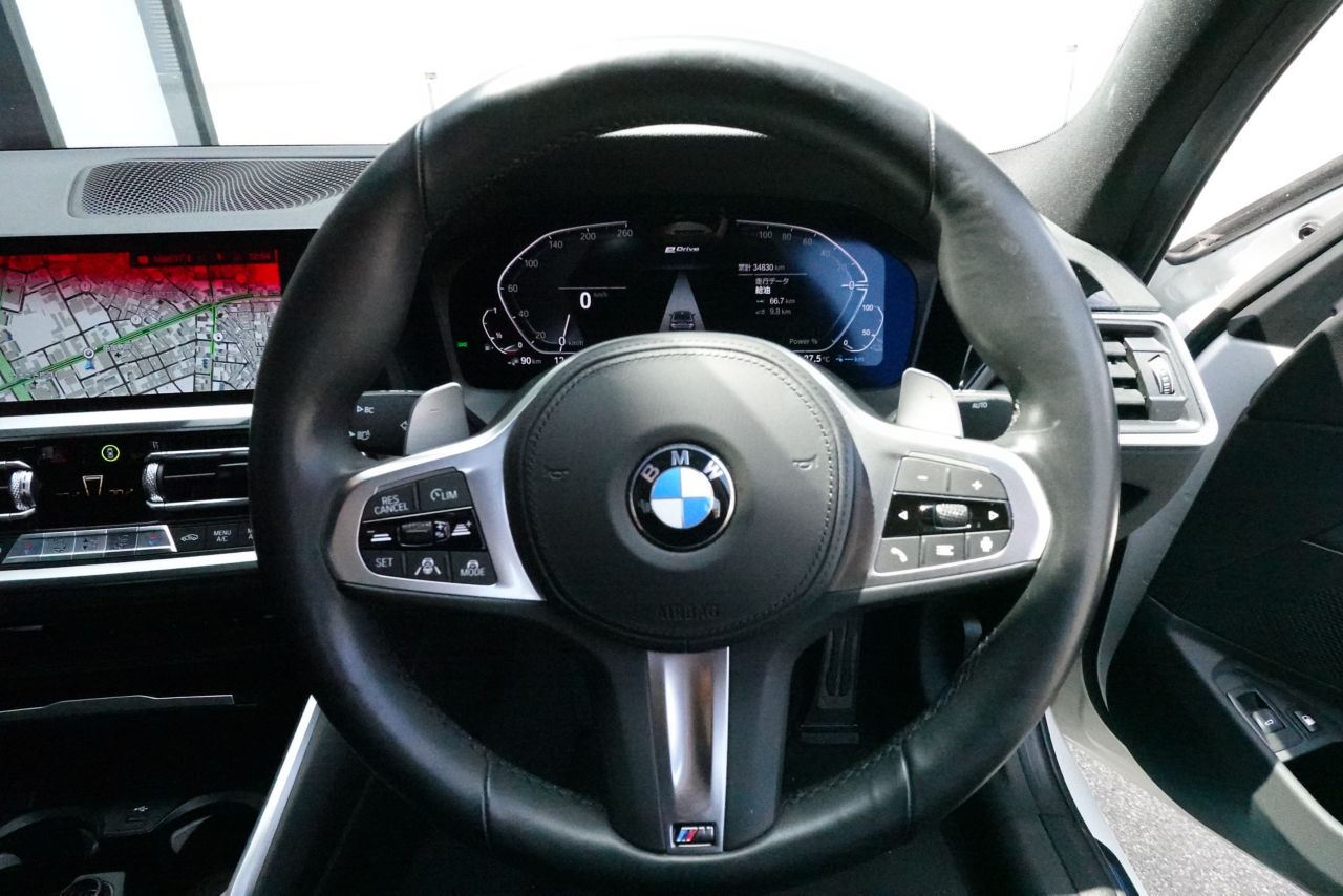 G20 330e Saloon RHD