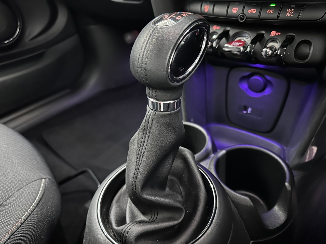 F56 COOPER D (AT)